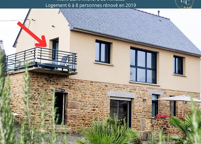 Maison Comprenant Deux Gites A Louer, Ensemble Ou Independamment, Capacite De 4 A 19 Personnes Idealement Place Pour Visiter Le Mont-Saint-Michel, Saint-Malo Et Les Alentours