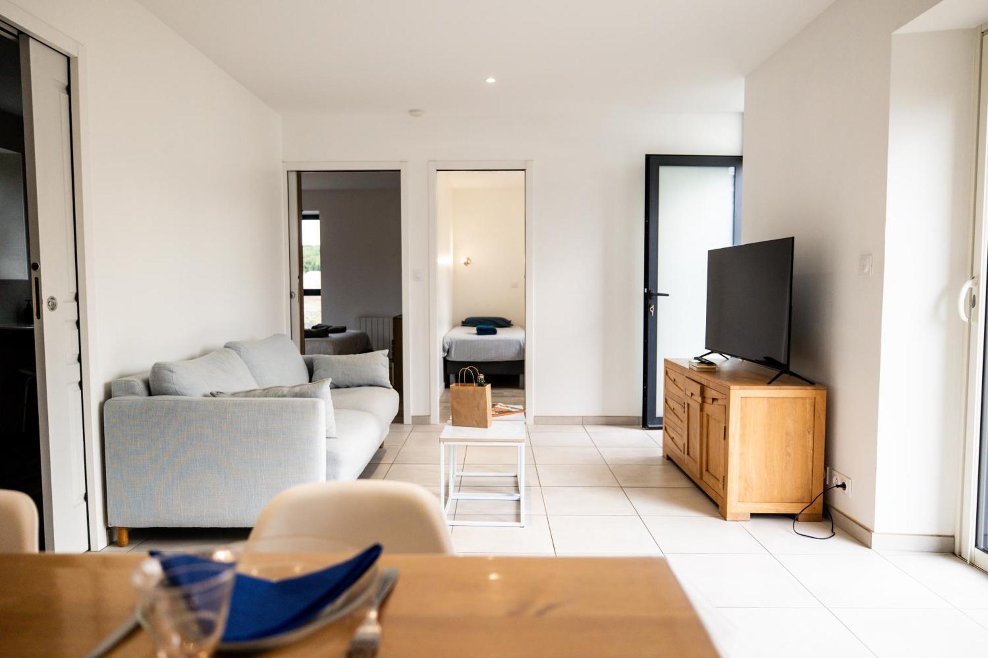 Holiday home Maison Comprenant Deux A Louer, Ensemble Ou Independamment, Capacite De 4 A 19 Personnes Idealement Place Pour Visiter Le Mont-saint-michel, Saint-malo Et Les Alentours *