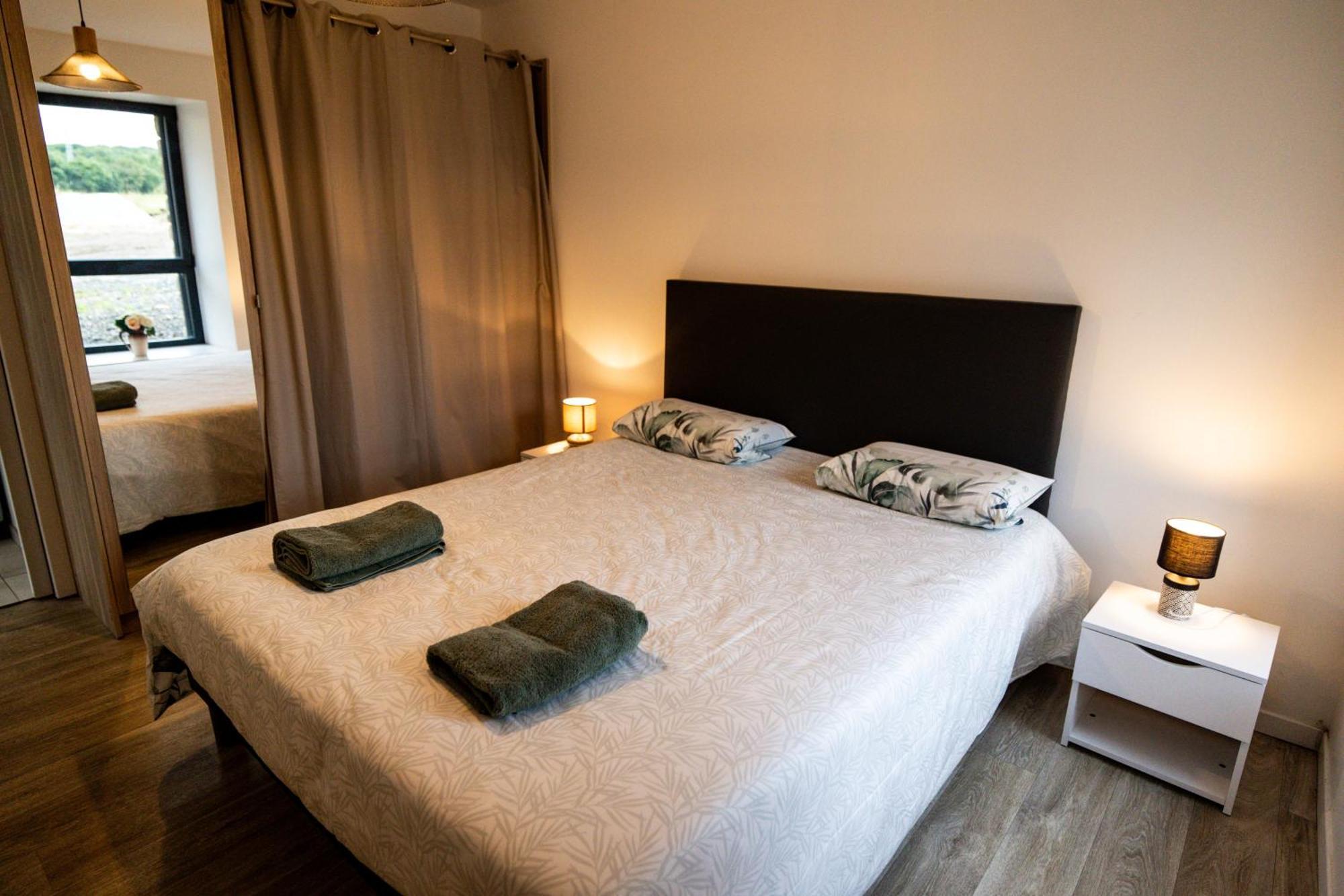 Holiday home Maison Comprenant Deux A Louer, Ensemble Ou Independamment, Capacite De 4 A 19 Personnes Idealement Place Pour Visiter Le Mont-saint-michel, Saint-malo Et Les Alentours Baguer-Pican